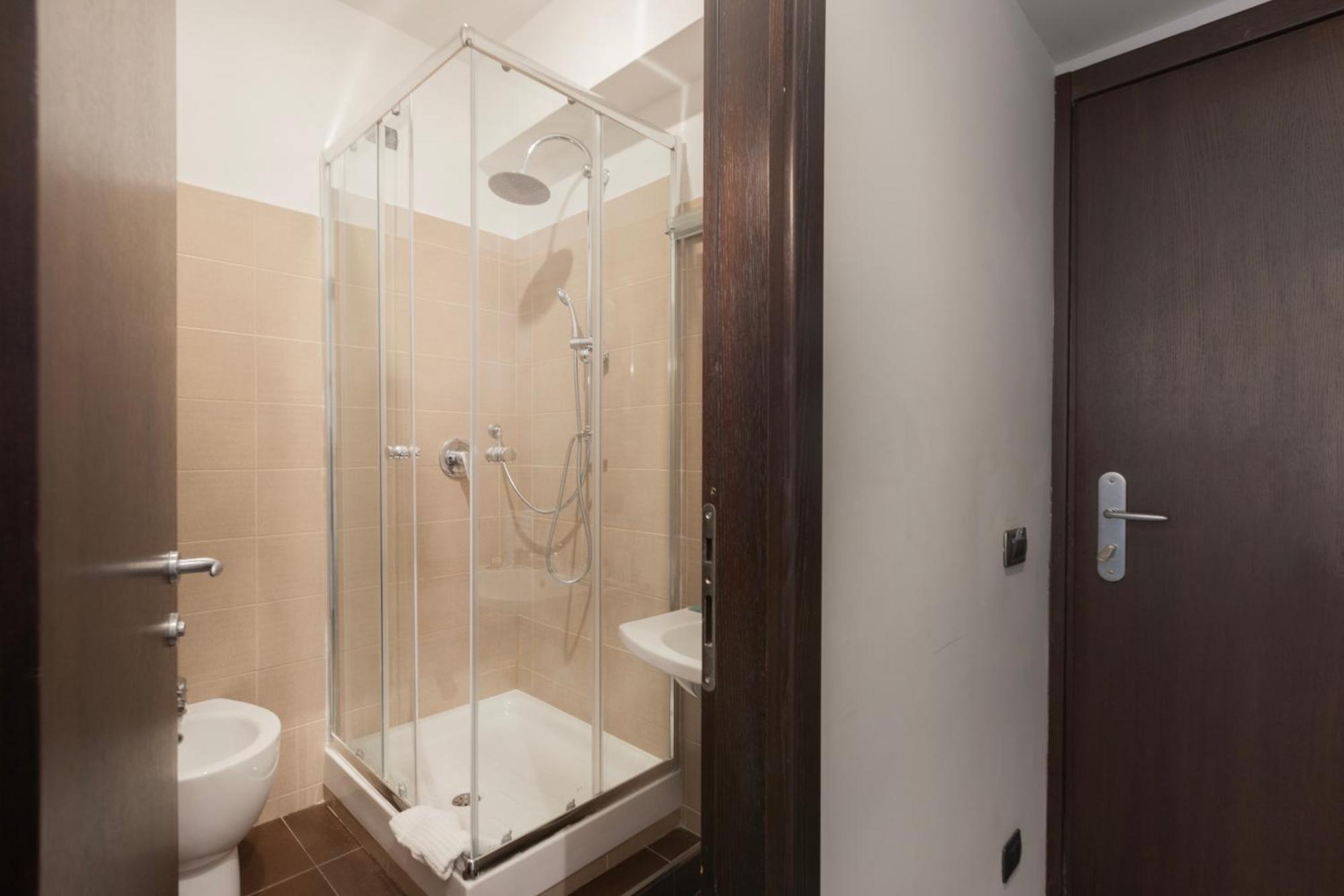 Cloud 9 Hotel Roma Esterno foto