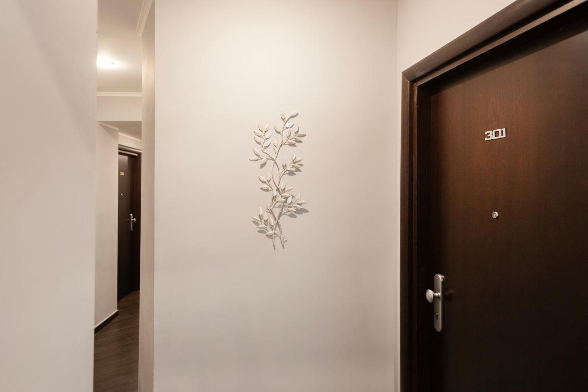 Cloud 9 Hotel Roma Esterno foto