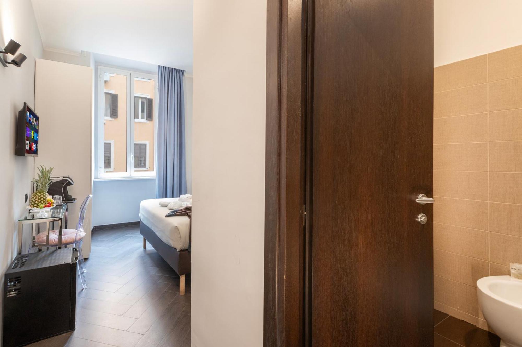 Cloud 9 Hotel Roma Esterno foto