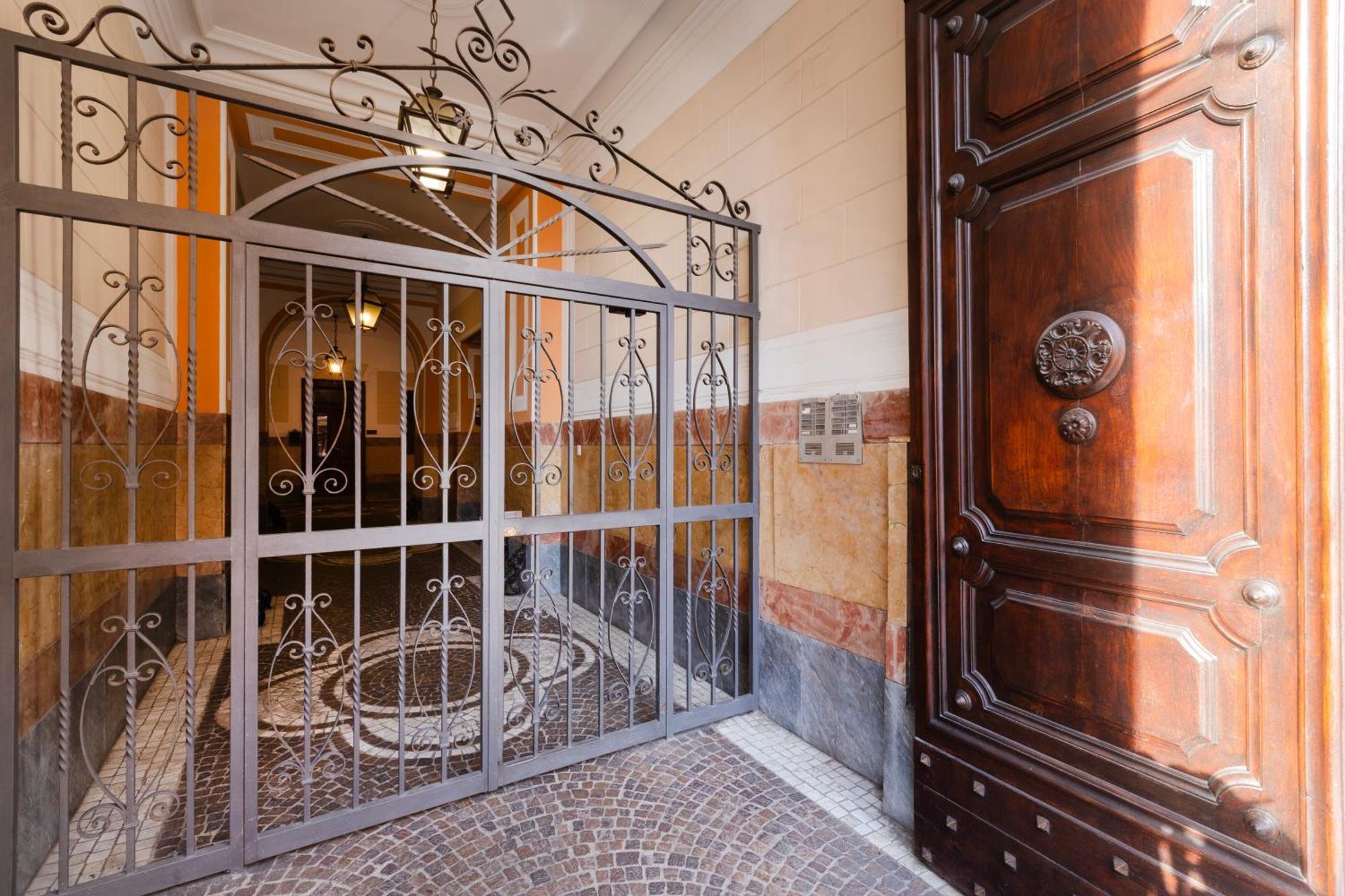 Cloud 9 Hotel Roma Esterno foto
